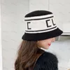 Mody pluszowy projektant czapek kuberze czapki kobiet czapka luksusowa marka pełne litery baseball czapka unisex maska ​​winte na zewnątrz sporne czapki piękno