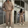 Tuta da donna in pile con pantaloni a due pezzi Set solido Casual Manica lunga con cerniera Pullover Abiti 2023 Tuta sportiva invernale calda femminile 231021