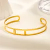 Designer Bangle Bracelets Femmes Marque Lettre Bracelet Cristal 18k Plaqué Or Argent Bijoux En Acier Inoxydable Bracelet Manchette Mariage Amour Cadeau