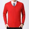 Męskie swetry marka mody SWEATER MENS PULLOVER V SCICK SLIM FIT SUKORS KNITHTING GRUBY JUBIEJ KORUMN STYL Casual Mens Ubrania 231021