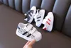 Baby Buty Baby First Walkers Designer Designer Niemowlę małe dziewczęta chłopiec swobodny siatka miękka dna przeciwpoślizgowe obuwie prezenty świąteczne