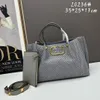 AV2023 neue Luxus-Designer-Tasche aus Gras gewebte Tasche Einkaufstasche Einzelzimmer-Diagonal-Handtasche Damentasche lässige Strandtasche Hochwertige gewebte Tasche mit großem Fassungsvermögen, groß und klein
