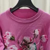 1018 2023 Autumn Märke samma stil tröjor Crew Neck Långärmad rosa gula kvinnliga kläder Fashion Fengjie6