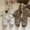 Baby Designer Rompers One Piece Down Jacket Puffer Jacket för pojkar och flickor Nyfödd varma jacka nere Outwear Down Coat för Child Christmas