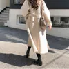 Wool wełna mieszanki wełny zimowej kobiety Koreańska solidna moda elegancka zagęszcza ciepła długa kurtka Kobieta luźna pokryta pasek guzikowy 231021