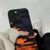 Mobiltelefonfodral Orange Black Patchwork Case för iPhone 11 12 13 14 15 Promax 14Plus X XR XS Max 7 8Plus 13mini Socktätmjukt mjukt lock 231021