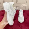 2023 Top Hot Bekväma körskor Designer Casual Shoes Women Men Mens Daily Lifestyle Skateboarding Shoe Trendy Platform Walking Trainers FD2301001