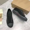 Дизайнерские кроссовки Мужские хлопковые кроссовки в клетку с принтом Женская повседневная обувь Винтажная классическая решетчатая обувь на шнуровке Черно-белая уличная обувь Высочайшее качество с коробкой NO288