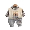 Pullover Kinder Designer Kleidung Plaid Kragen Bär Pullover Baby Jungen Pullover Strickwaren Jumper Gefälschte zwei Stücke Kinder Mantel Q231021