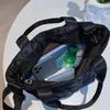 Akşam çantaları bayanlar düz renkli omuz çantası büyük kapasiteli yastıklı crossbody yumuşak basit çantalı ayarlanabilir kayış tek