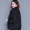 Abrigos de trinchera para mujer Otoño Invierno Chaqueta corta acolchada de algodón Mujeres 2023 Cuello de giro suelto Ropa exterior Moda Bolsillo Abrigo de color puro