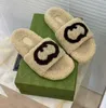 Sandálias de designer mulheres chinelos de lã plana slides de pele de carneiro quente fofo peludo sandália confortável outono inverno casa oran chinelo preto couro sola sapatos