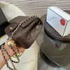 Mini d'épaule pour femmes en cuir Diamond Gold Hardware Buckle Luxury Tote with Press Small Gold Ball Matelasse Chain Crossbody Sacs Designer Brown Sacoche 16 19cm