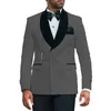 Herrenanzüge, einzigartige Schnalle, reguläre Passform, 2-teilig, Smoking, schwarzer Samt, Schalkragen, Gürtel, Blazer, Hosen für Hochzeit, Bräutigam, Ballkleid