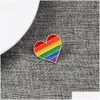 Pins broches moda arco-íris cores gay broche para homens mulheres amor coração pinos liga crachá lgbt jóias pino roupas presente accessorie dhir2
