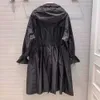 Trenchs de femmes Menko Designer Français Femme Trench Vestes Manteaux à capuche taille respirante vêtements de protection solaire coupe-vent brodé