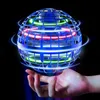 Magic Balls Flying Orb Ball Toys 2022 Cool Stuff Hover Mini Drone controllato a mano Boomerang Spinner con trucchi infiniti Sicuro per il bambino Dhzlu