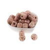 Tänder leksaker 200 st 12mm bok träpärlor för barn trä bokstäver pärla baby teether diy pärlor med bokstäver baby tänder leksaker alfabet 231020