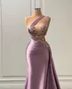 Robes de soirée lavande robe de soirée de bal plus la taille nouvelle fermeture éclair personnalisée à lacets perlée satin sirène une épaule sans manches appliques plissées