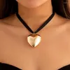 Chains Goth Black Velvet Necklace Women Exaggerated Big Heart Pendant Short Choker Adjustable Simple Love Neck Chain Jewelry Gift