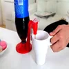 ウォーターボトルソーダ飲料ディスペンサーボトル逆さまの飲酒ディスペンスマシンスイッチガジェットパーティーホームバーピッチャー