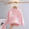Ładny sweter dla dzieci jesienna zima 2023 Baby Dragonfly wzór pullover dna koszula dziewczyny w stylu preppy Swatery GY09221 231021