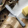 Couteaux de beurre avec des gadgets de cuisine multifonctionnels de trou