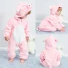 Rompers Baby Cartoon Romper Born Hooded Spädbarnskläder pojke pyjamas djur onesie jumpsuit kigurumi ko gris kostym 231021