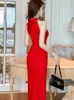 Temel Sıradan Kadın Elbiseler Zarif Stil Hotsweet Midi Elbise Kadın Seksi Kırmızı Elmas Kayış İnce Çöp Femme Parti Düğün Vestidos Nişan Elbisesi Mujer 2024