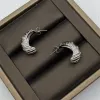 2024 Nueva moda Pendientes de diamantes de cristal Moda Titanio Acero Doble herida Números romanos para mujeres Joyería de regalo Nunca se desvanecen No alérgico con caja