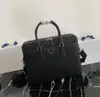 Top Hommes Porte-documents 10A Qualité Hommes Sac à bandoulière Haut de gamme Coupe croisée Sacs de voyage d'affaires en cuir de vachette de luxe Double fermeture à glissière Sac à main de concepteur Sac pour ordinateur portable Sac de messager