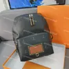 Erkek ve Kadın Duffel Bag Tasarımcı Sırt Çantası 5A Klasik Kapasiteli Su Geçirmez Tasarım Modacı Sırt Çantası Lüks Seyahat Çantası Siyah Sırt Çantası M43186