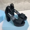 Украшенные кристаллами сандалии на платформе с ремешком на щиколотке, массивный каблук, босоножки на высоком каблуке со стразами, роскошные дизайнерские туфли для женщин, заводская обувь, с коробкой