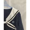 Miumius t-shirt designer mode kvinnor slips båge marin nack rand kvinnor akademi stil reducerad ålder söt mångsidig liten färsk topp