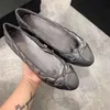 Tasarımcı Ayakkabı Lüks Tasarımcı Topuklu Loafers Slingback Topuk Bale Daireler Kapitone Orijinal Deri Balerin Ayakkabı Paris Yuvarlak Toe Markalar Elbise Bale Daireler