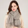 Écharpes Hiver 100% laine écharpe pour femmes marque châles épaissir chaud doux foulards hiver femme solide châles envelopper Pashmina glands écharpes 231021