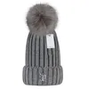 Luksusowy designerski zimowy czapka na dzianina Kanada Monkle czapka wełniana kapelusz mężczyzna kobiety Chunky Knit Grube Faux Fur Pom czapki Kapuna Kobieta A2 A2