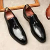 Scarpe eleganti Moda Uomo Mocassini da lavoro casual di lusso in vera pelle Marchio fatto a mano Designer Oxford con nappa nera Uomo da sposa