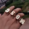 Anéis de casamento personalizados knuckles nome anel personalizado quatro anéis de dedo personalizado grande carta anéis moda hip pop jóias para mulheres festa masculina 231021