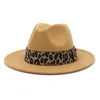 Berets Fedora Hat Men Women Leopard Decorative Felt Artificial Wool Blend Winter Hats Fashion Jazz Chapeau Wholesale