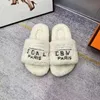 Vinterhemtofflor Sommar Nytt nätverk Röd modebrev Anti Slip Bottom Women's Slippers Fluffy Slippers Beach Shoes Women's Casual Sandals 35-42