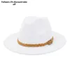 ベレー帽Fedora Hat Men Men Men Brown Leather Belt Decoration Felt Hats人工ウールブレンドビンテージビッグブリムジャズ卸売