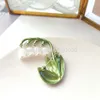 Elegant Design Bell Orchid Brosches for Women Lily of the Valley Green Leaves Plant Brooch smycken kläder Tillbehör