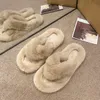 ホットセール冬のスリッパ女性プラットフォームスライドシューズファー冬の雪の暖かいサンダルカーキブラックホワイトピンクの毛皮スリップ女性靴