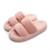 Pantofole in pile di fascia alta capispalla da donna moda rosa per interni casa antiscivolo coppia di nicchia pantofole in peluche con suola spessa