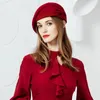 Bérets femelles fleurs de laine Fedora Hat Angleterre Style Vintage Winter Femmes Sente French Beret Hats Bone Feminino