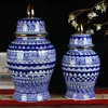 Flessen Jingdezhen Handgeschilderd blauw en wit porselein Grote keramische tempelpotornamenten Chinese huisdecoratie