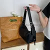 Bolsos de hombro Cool Girl Obos Small Soulder Bag Tecwear PU Cuero Diseñador de mujer Bolsa de ropa interior Retro Motocicleta Cartera y bolso para mujercatlin_fashion_bags