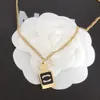 Collana con ciondolo Girocollo con ciondolo da donna Placcato oro 18 carati Argento Acciaio al titanio Marchio Lettera Intarsio Perle di cristallo Catene Gioielli di design Regalo di nozze