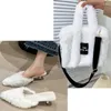 Scarpe eleganti Pantofole autunnali 2023 Abbigliamento da donna Set di borse in peluche ricoperte di punta con mezzi tacchi a spillo sfocati